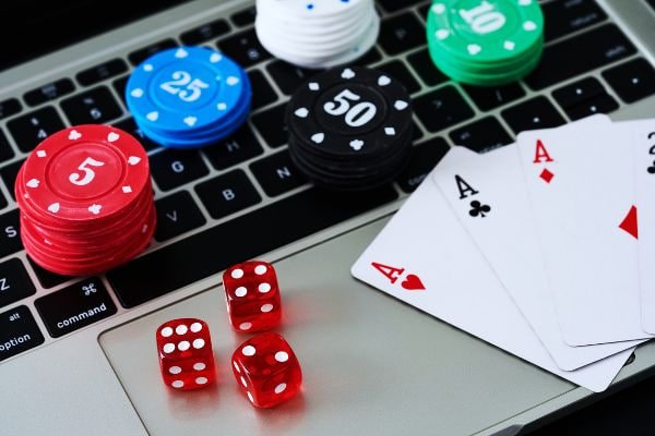 Aplikasi Awan33 tampilan mobile Android iOS untuk taruhan online Indonesia